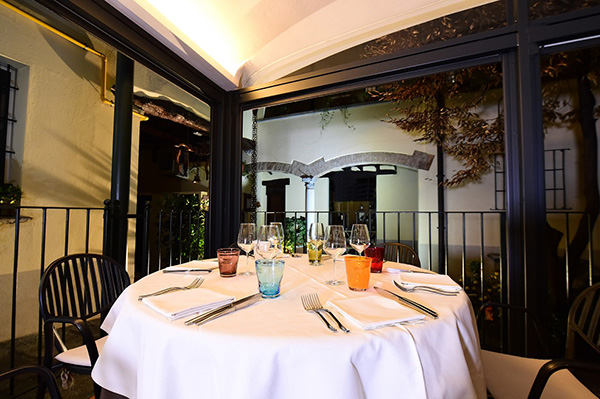 La Piana, sala esterna