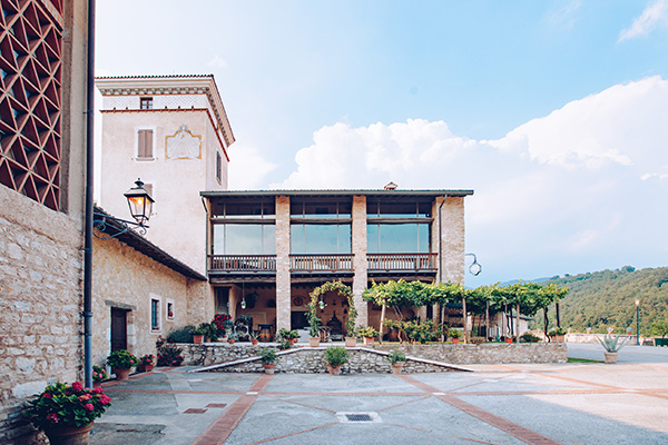 Lo Sparviere, esterno