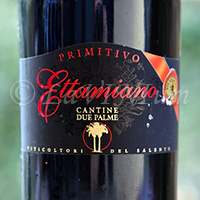 Salento Primitivo Ettamiano 2010 due palme