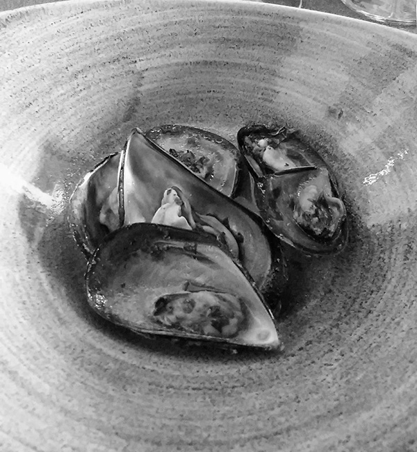 Crudo Bar: Cozze alla Bacolese