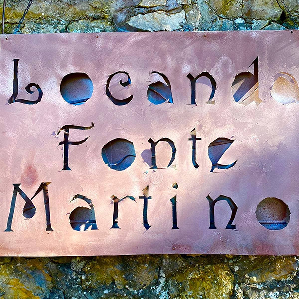 Insegna Locanda di Fonte Martino