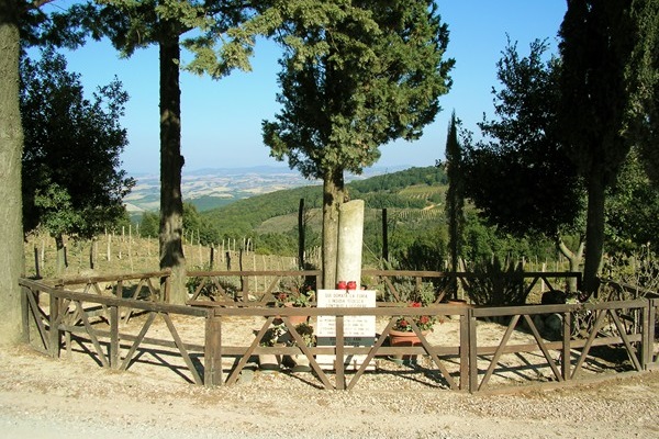 Il monumento ai caduti del Nacciarello