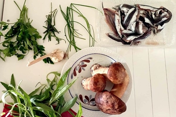 Alici e funghi porcini in padella