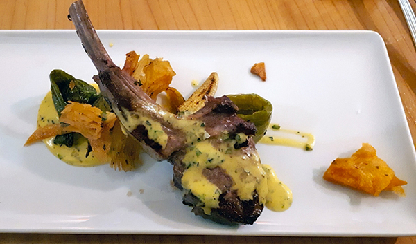 Agnello cotto a bassa temperatura con verdure di stagione