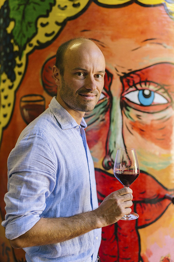 Léon Femfert in cantina