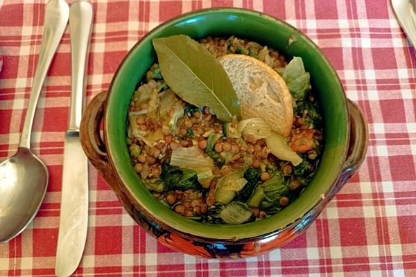 Zuppa di scarola e lenticchie