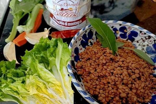 Zuppa di scarola e lenticchie