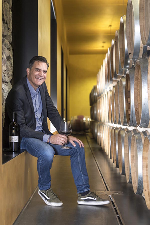 L'enologo di Cantina Merano Stefan Kapfinger, foto Helmuth Rier