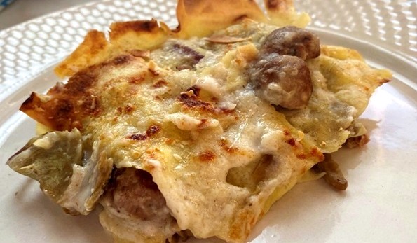 Lasagne, carciofi e polpettine di agnello
