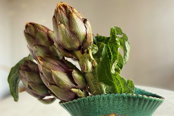 Lasagne, carciofi e polpettine di agnello