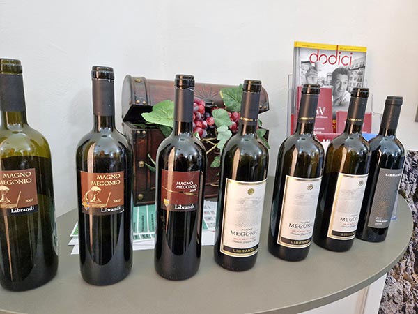 Verticale Megonio Librandi