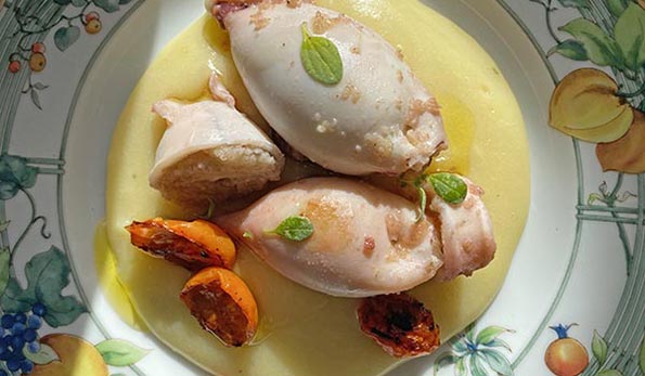 Calamari ripieni con provola