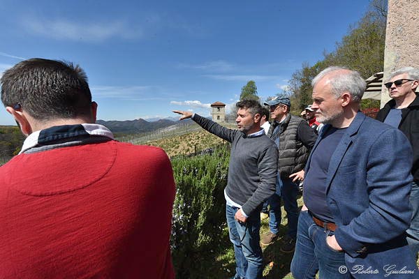 Marco Bui racconta ai giornalisti il territorio del Boca