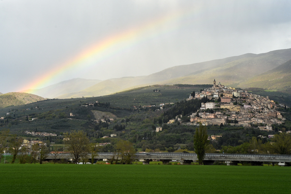 L'arcobaleno a Trevi