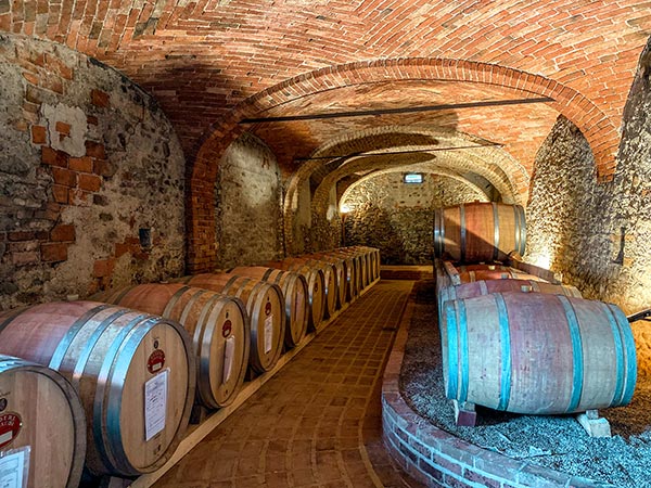 Poderi Luigi Einaudi cantina