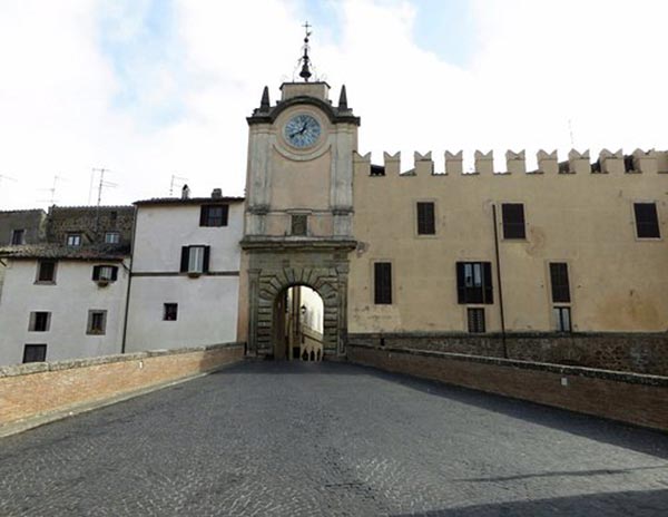 Il Ponte dell'Orologio a Capranica