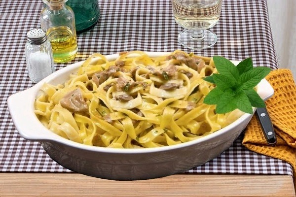 Fettuccine ai funghi freschi
