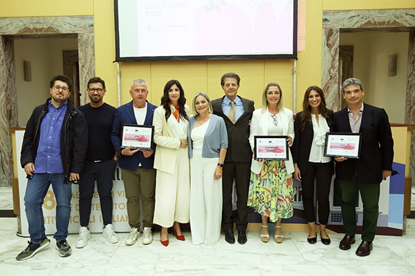 100 Best Italian Rosé 2024 podio curatori