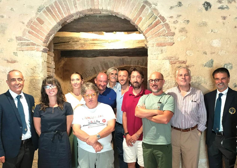 Vinellando, giuria, notaio, sindaco, sommelier