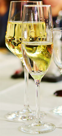 Vini bianchi nel calice