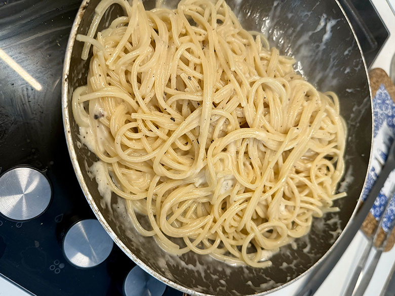 Spaghetti cacio e pepe