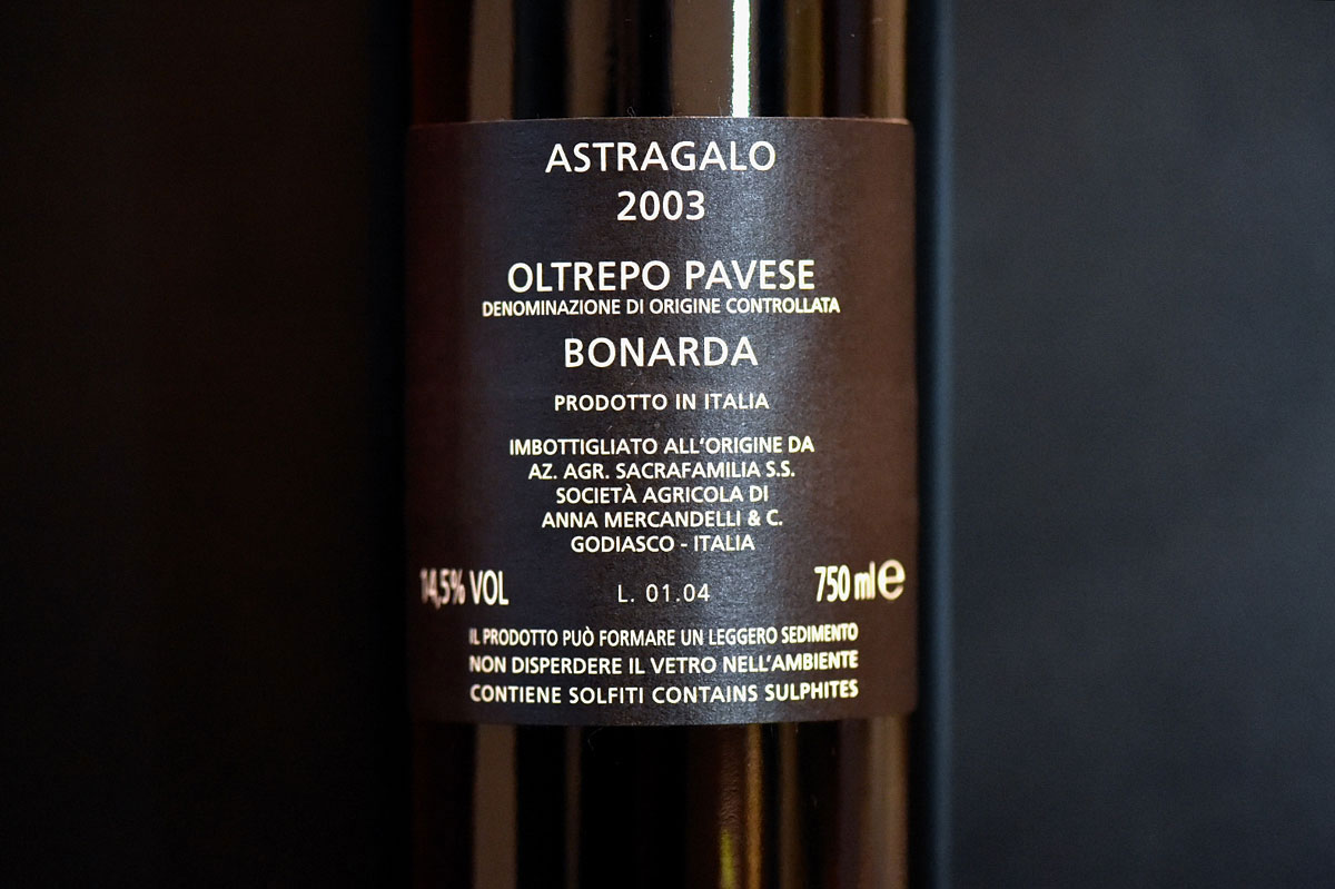 Oltrepo Pavese Bonarda Astràgalo 2003 Sacrafamilia