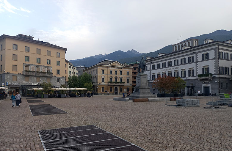 Sondrio, Piazza Garibaldi