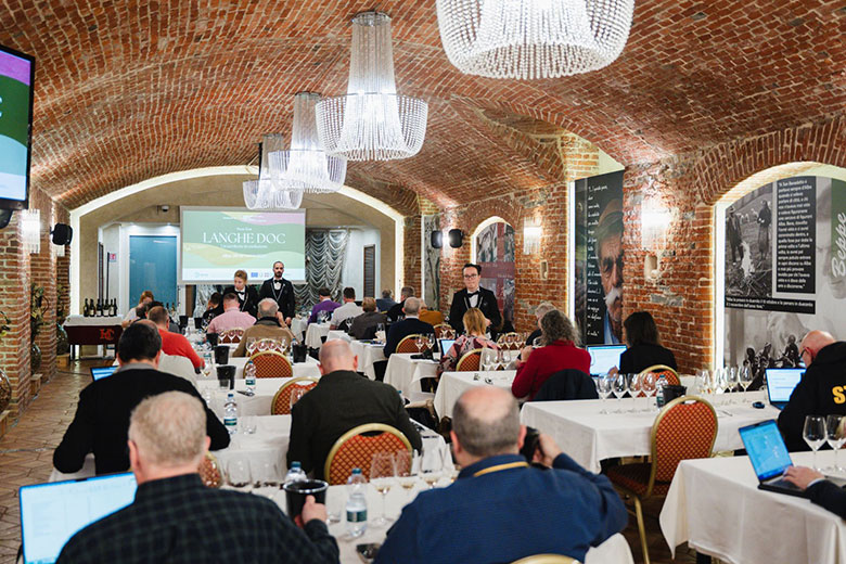 Langhe sala degustazione