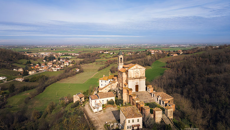 Vista panoramica su Torricella Verzate