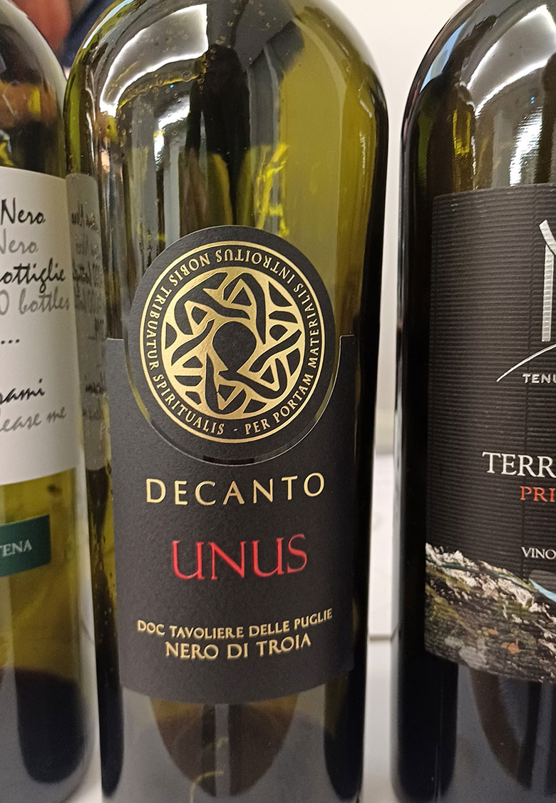 Unus 2016 Cantine Decanto